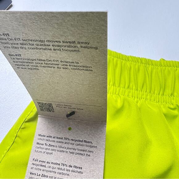 Nike Women’s Sporty Athletic Gym Wear Running  Dri-FIT Tempo Shorts  Size S - Picture 8 of 12